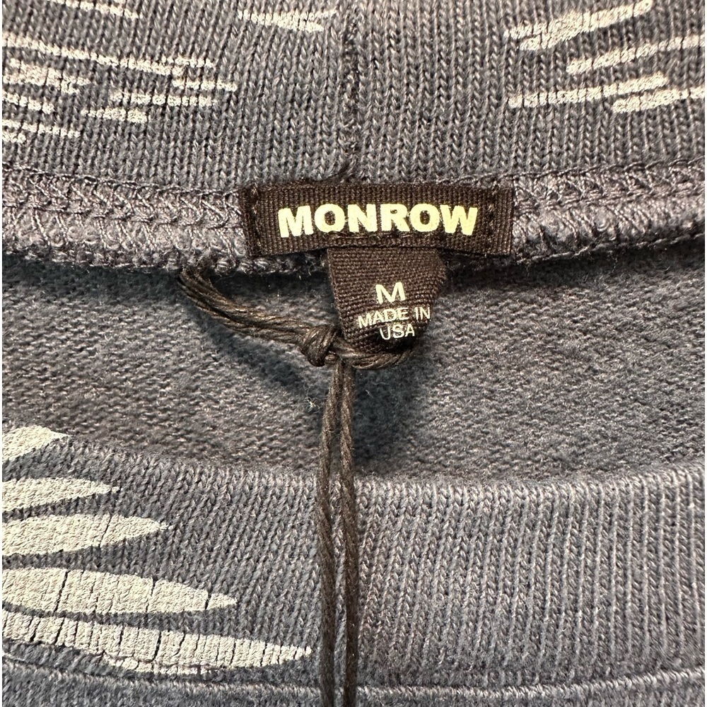 Monrow NWT Palm Tree and Hibiscus Cropped Sweatshirt Size Medium - Picture 3 of 3